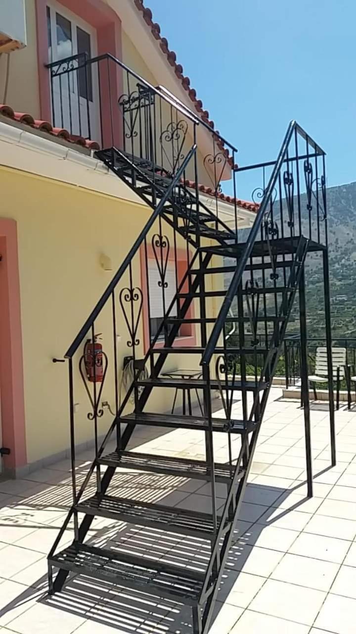 Christos Studios Zóla 객실 사진